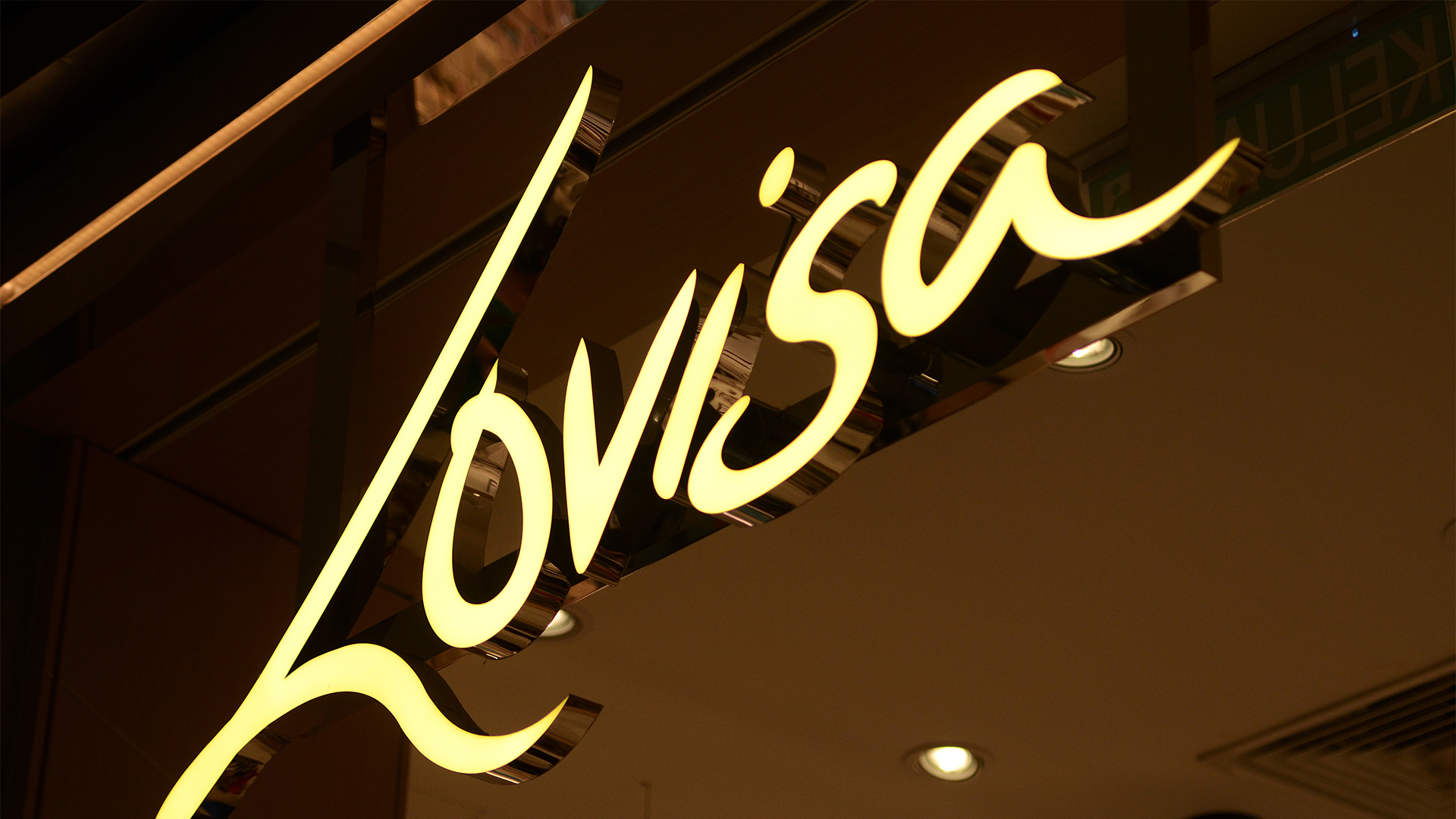 Lovisa (ASX:LOV) temporarily shuts stores in Australia, NZ and South